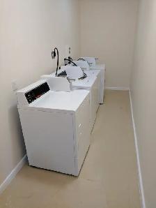 QUIET, SECURE LOCATION! Bachelor Apartment Heat & Hydro incl. - Photo 6