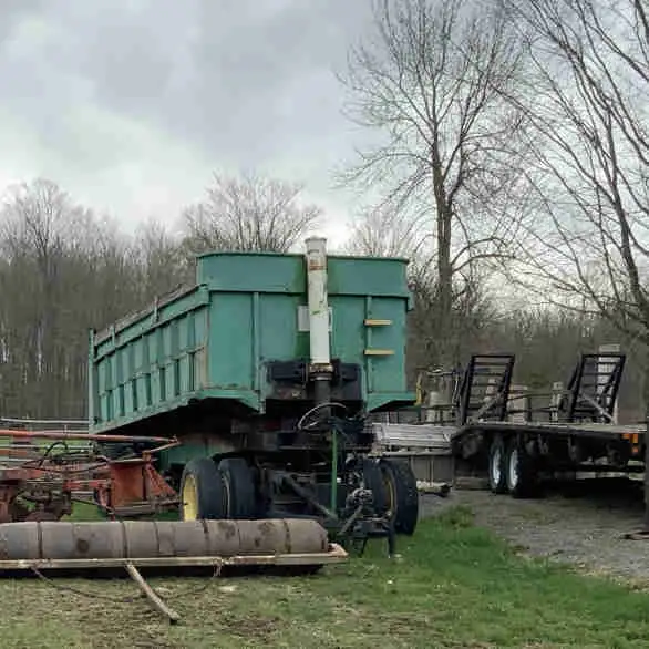DUMP TRAILER