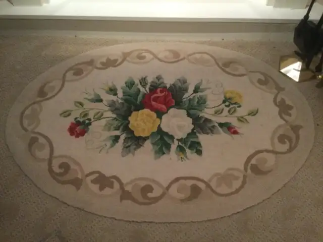 Traditional Hand Hooked Oval Rug