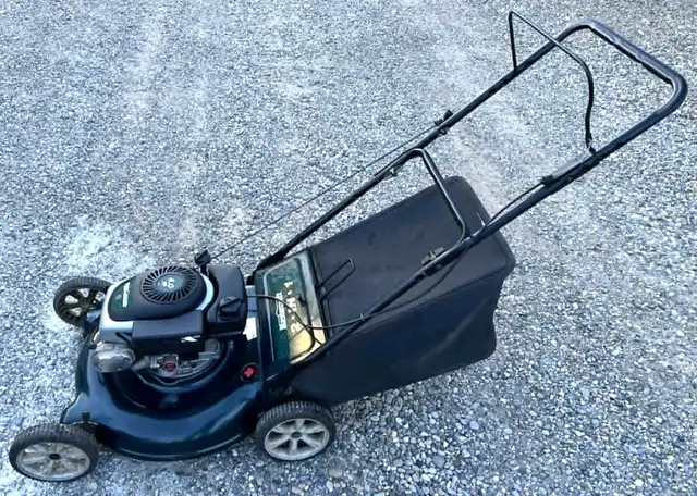 MASTERCRACT REAR BAG GAS LAWN MOWER