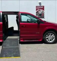 2017 Dodge Grand Caravan Wheelchair Accessible – Low Mileage - Photo 4
