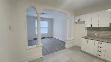 Excellent 4 ½, large, renovated and bright, 5 min metro Verdun - Photo 3