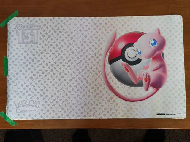 Pokémon Playmat Mew
