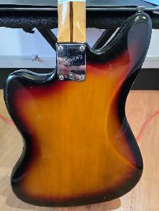 Squier Jaguar guitar - Photo 4