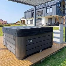 3 PUMP BENCH HOT TUB - Photo 2