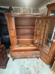 Free delivery Antique Wooden Display Cabinet with Glass Doors - Photo 6