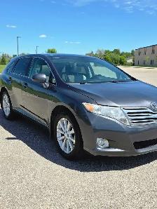 2009 Toyota venza awd low mileage - Photo 2