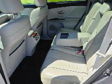 2009 Toyota venza awd low mileage - Photo 9