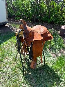 Full roughout roping saddle - Photo 3