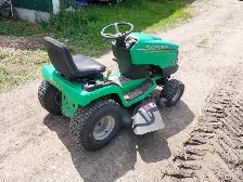 JD Ride on mower 42inch - Photo 2