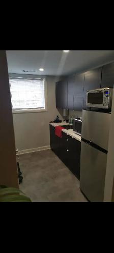 Peterborough north end one bedroom apartment available July 1st - Photo 3