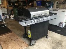 Master-Chef 4 Burner propane BBQ