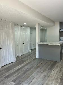 Legal Walkout 2 Bedroom Apartment For Lease - Sheridan College - Photo 3