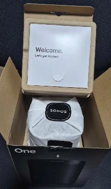 SONOS ONE (GEN 2) SMART SPEAKER – BLACK – OPEN BOX / NEVER USED - Photo 2