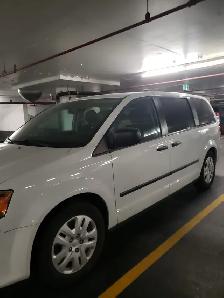 FOR SALE – 2017 Dodge Grand Caravan (White) - Photo 3