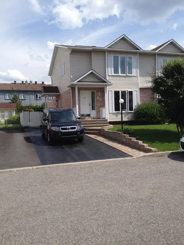 STUDENT FURNISHED BEDROOM FOR RENT - $700.00