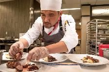 Restaurant Helpers - Free Housing - Photo 2