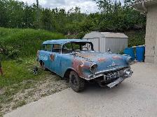 1957 Pontiac 2 door wagon - Photo 2