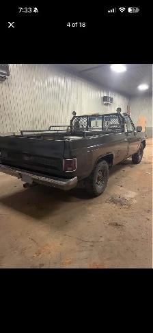 1983 Chevy c20 Scottsdale - Photo 4