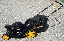 POULAN PRO SELF PROPELLED GAS LAWN MOWER