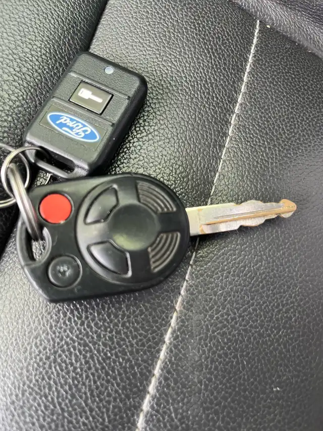 ford escape 2012 remote key with 2 stater
