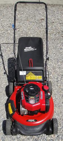 CRAFTSMAN REAR BAG GAS LAWNMOWER - Photo 3