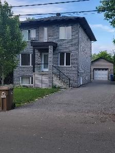 Appartement 6 1/2 sur 2 étages à louer - Photo 2