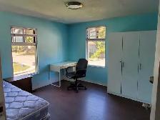 McMaster Housing:Spacious - Photo 10