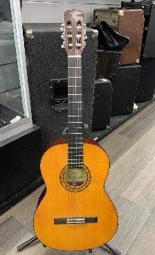 Suzuki No 34 Acoustic Guitar