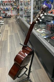Suzuki No 34 Acoustic Guitar - Photo 2