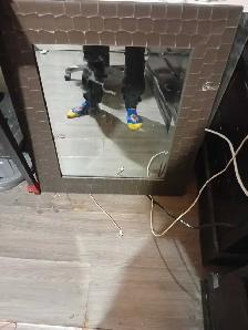 Wall Mirror - Photo 2