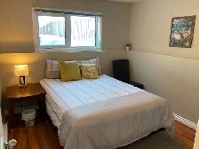 ❤ Posh, cozy, bright FURNISHED suite ✔ Separate Entry ✔ Parking - Photo 4