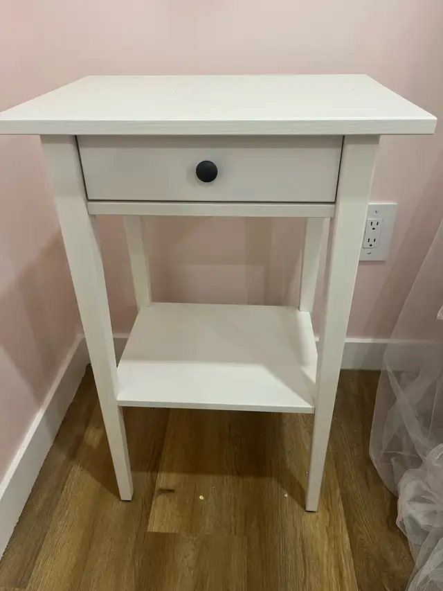 table de nuit