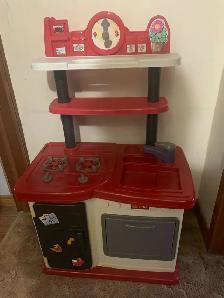 Little Tikes Play Kitchen