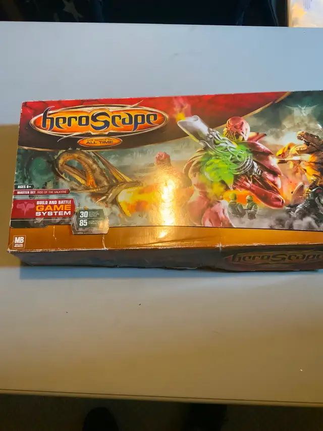 Hero Scape miniatures board game. 2004 Hasbro. Battle of All Tim
