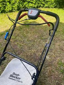 lawnmower - Photo 4