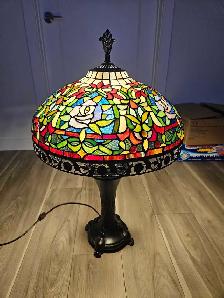 Beautiful Stained Glass Table Lamp – Unique, High Quality
