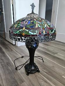 Beautiful Stained Glass Table Lamp – Unique, High Quality - Photo 3