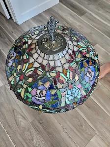 Beautiful Stained Glass Table Lamp – Unique, High Quality - Photo 4