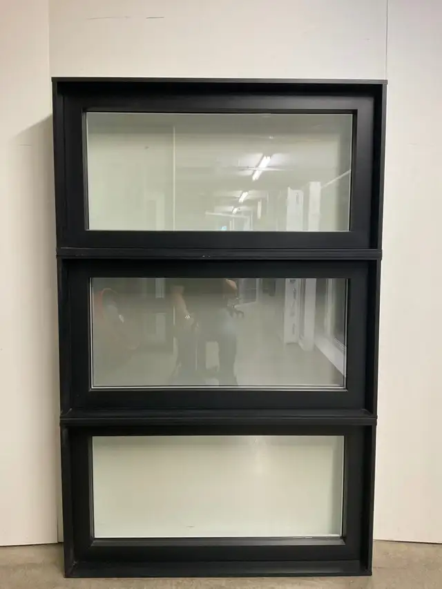 10929JAH Fenêtre Jumelée Auvent HYBRIDE Noir  42 x 66