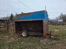 For sale: 250 bushel creep feeder - Photo 5