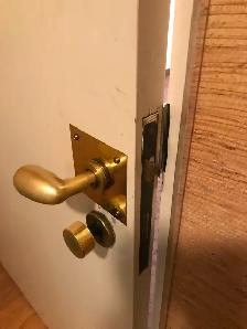 deadbolt-Smart Key, smart Lock installation. Misalignment proble