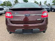 2010 Ford Taurus SHO - AWD - 3.5L TWIN TURBO - Photo 4