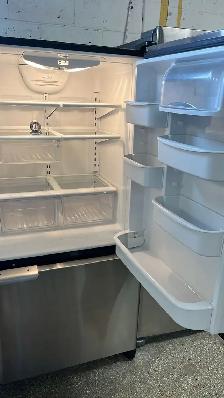 Maytag 30" Bottom Freezer Refrigerator-30-Day Warranty - Photo 3