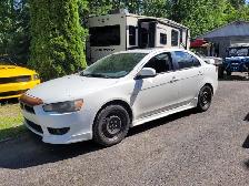 Mitsubishi Lancer 2009 à vendre 2500$ nego