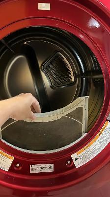 Stackable LG  27" Red Washer Dryer Set - Photo 4