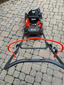 Lawnmower Husqvarna - Engine B & S 7 HP - Photo 8