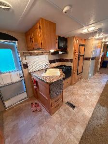 2010 Keystone Sprinter 31’ - Ready to Camp! - Photo 3