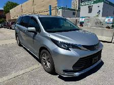 2021 Toyota Sienna XLE 7-Passenger AWD - Photo 3