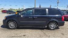 2011 Chrysler Town & Country Limited, FULLY LOADED, WELL MAINTAI - Photo 2